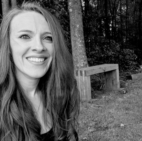 Meet your Posher, Rachael - Picture 4 of 4